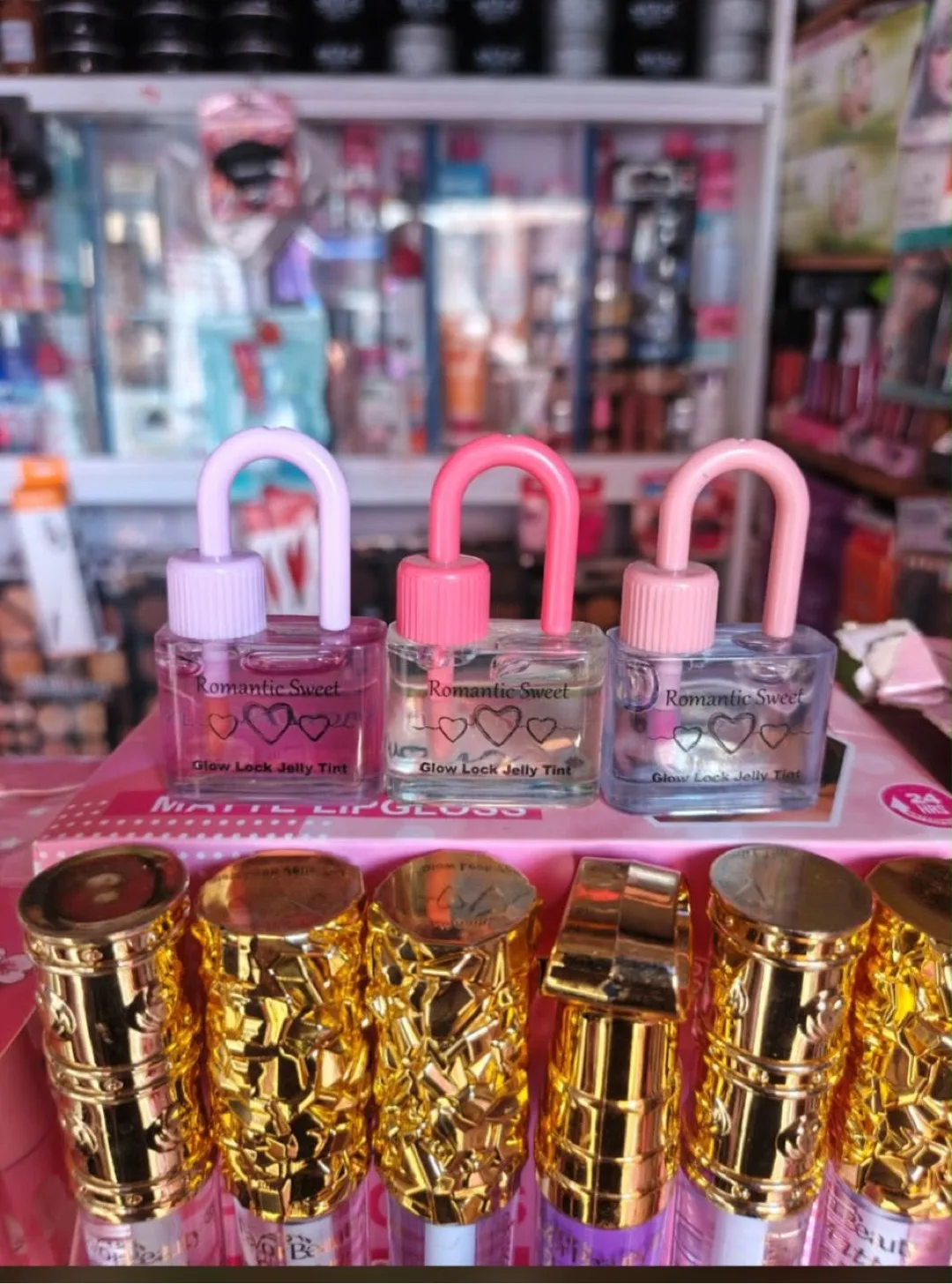 Lip gloss 2