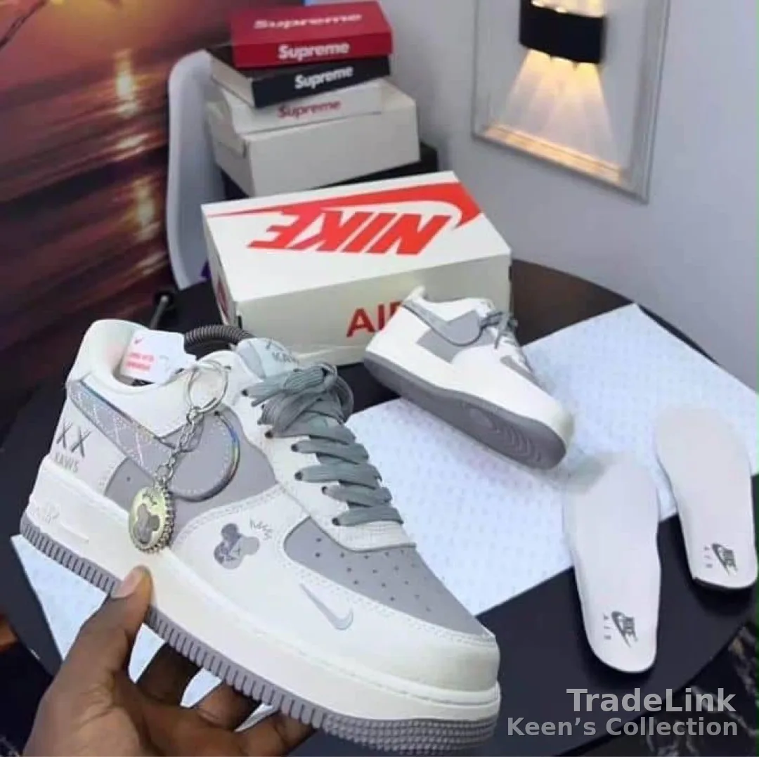 Nike NB sneakers