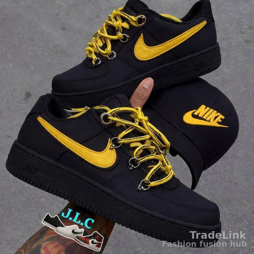 Nike Air Force 1 Low sneakers. 2