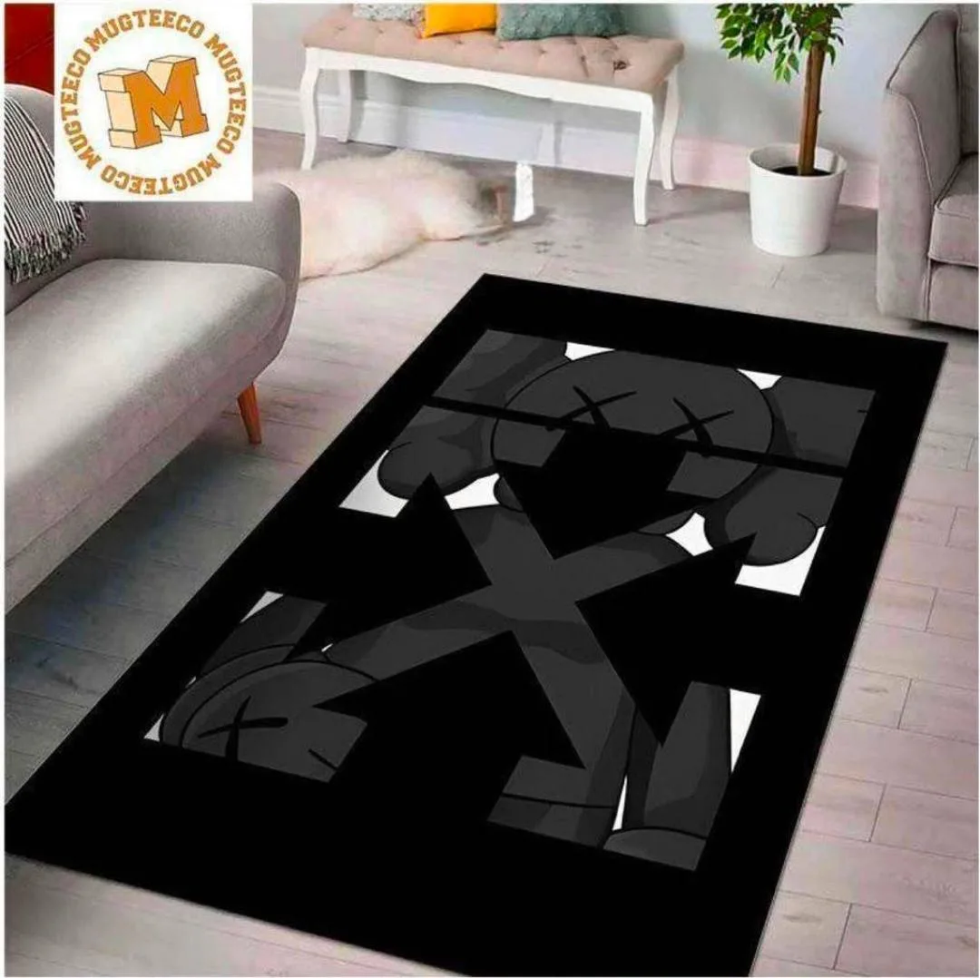 Center rug 5fts by 7fts🛍️it comes with bag 1