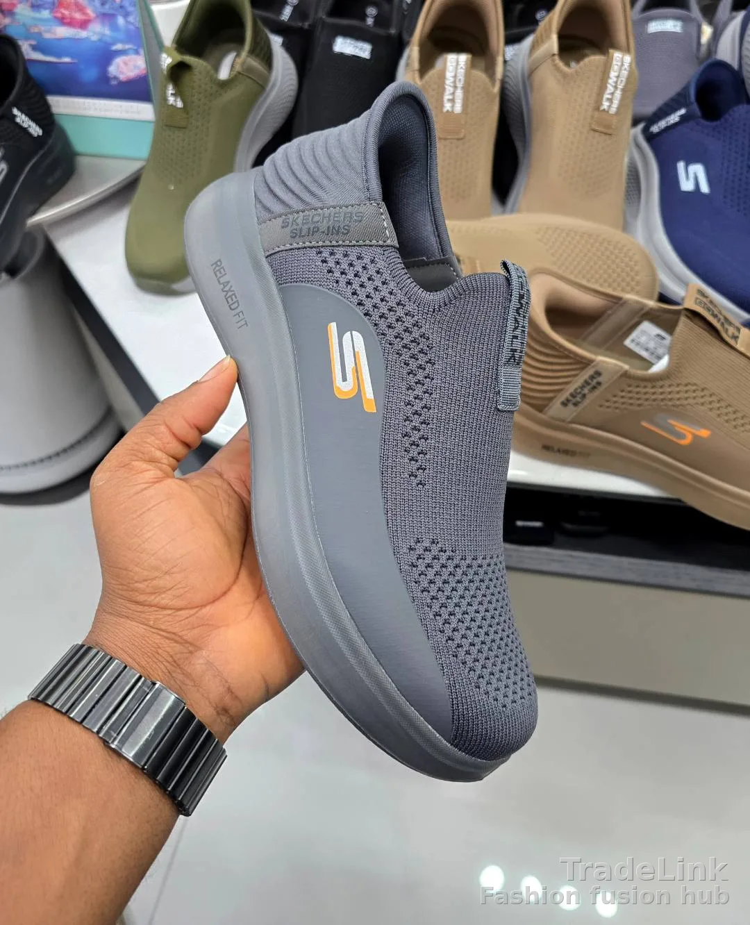 Skechers Hands Free Slip-ins Relaxed Fit: GO WALK series 4