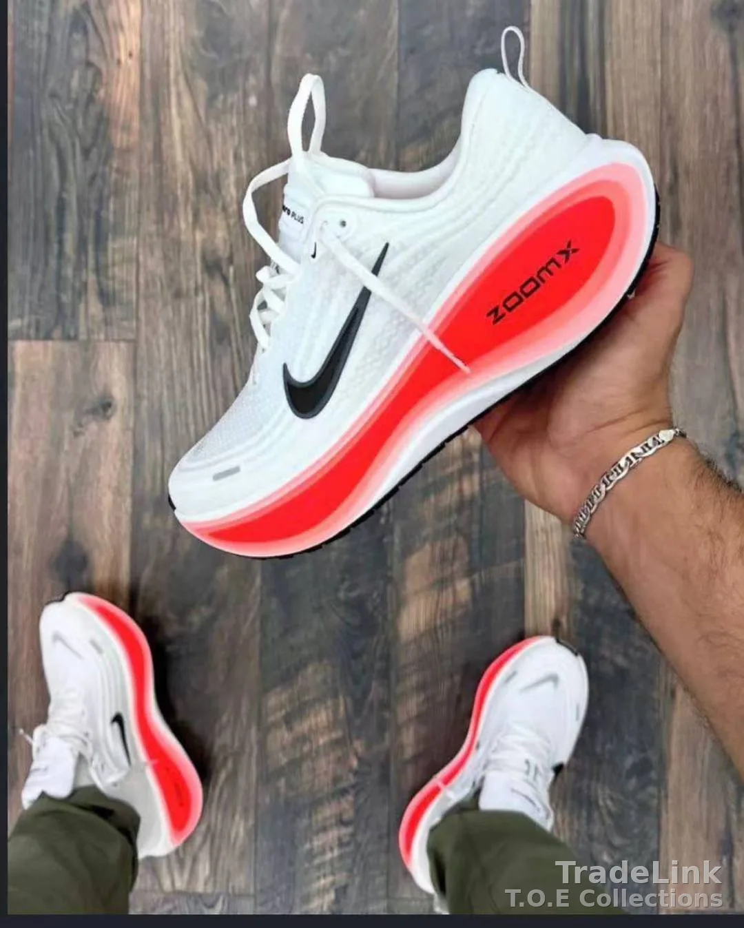 Nike Vemero Plus Sneakers