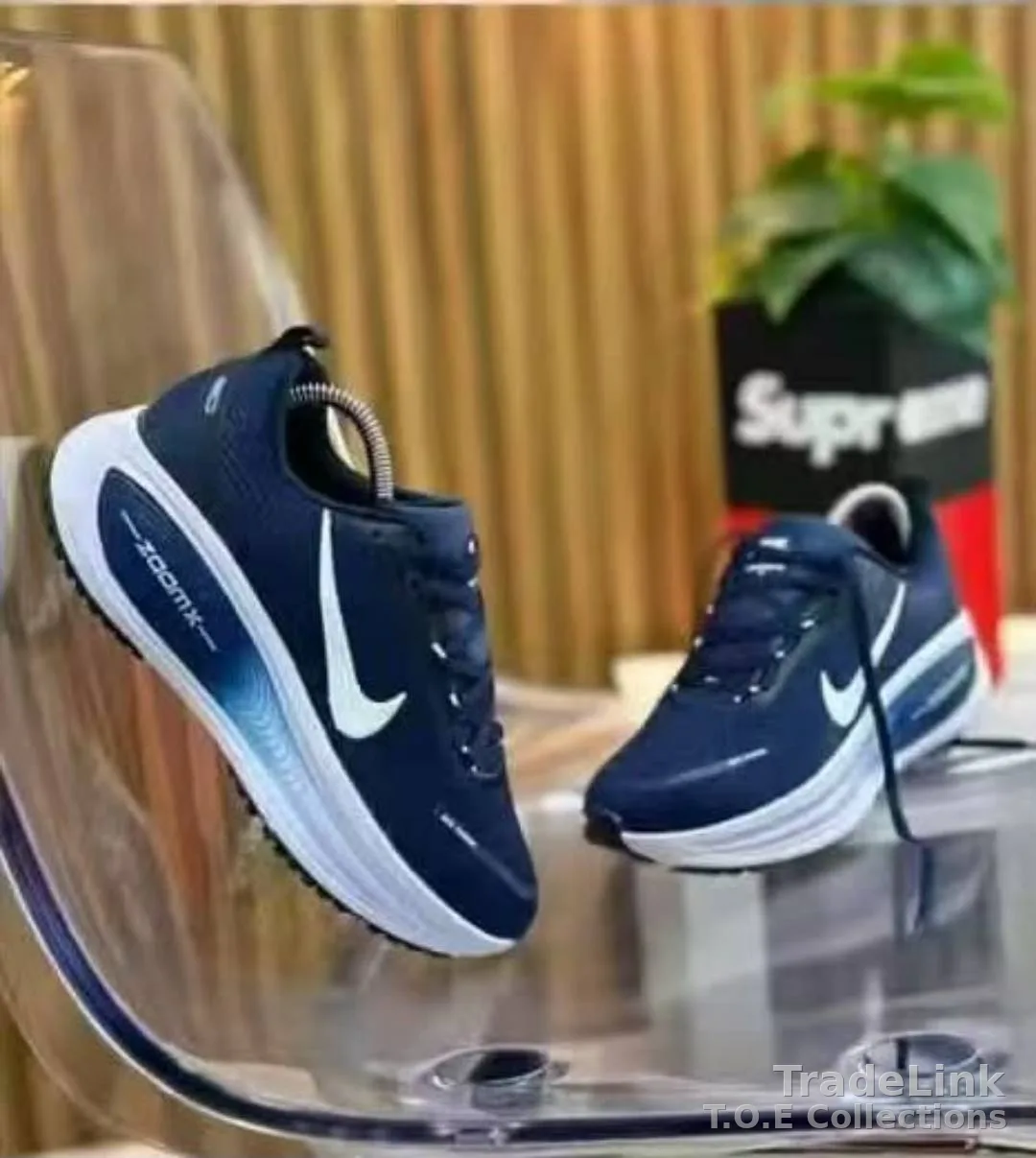 Nike Vemero Plus Sneakers 2