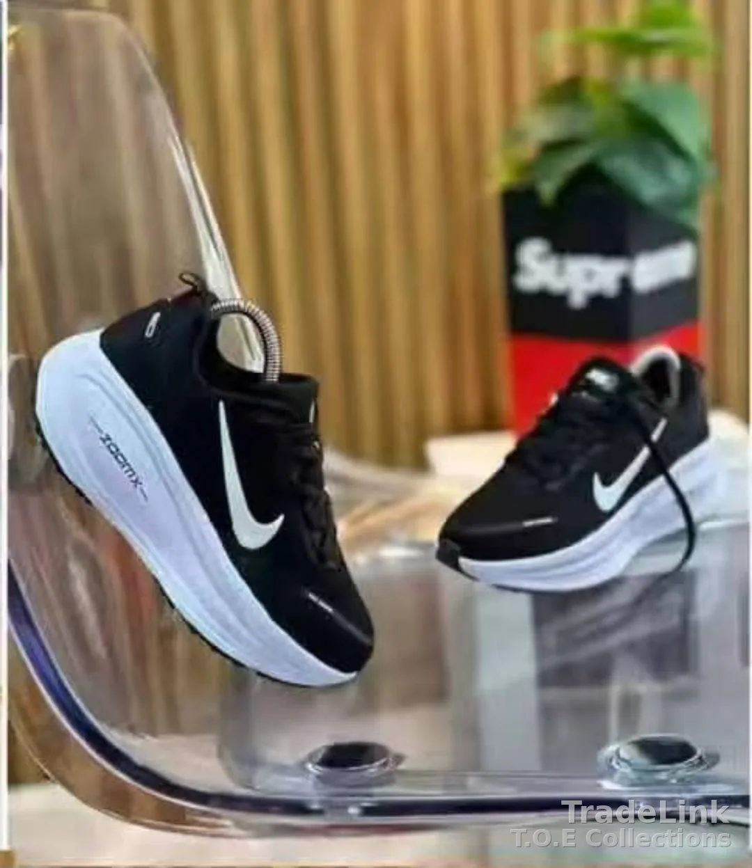 Nike Vemero Plus Sneakers 3